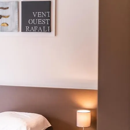 מלון Belcasa Suitehotel