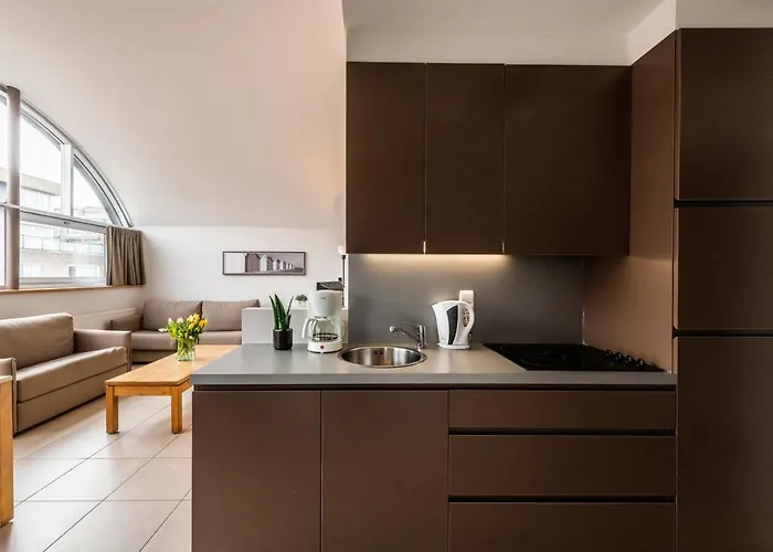 Отель Belcasa Suitehotel 3*