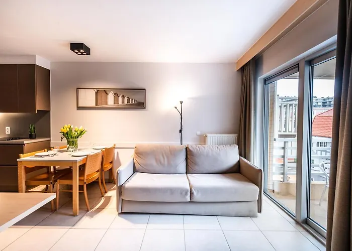 فندق Belcasa Suitehotel 3*