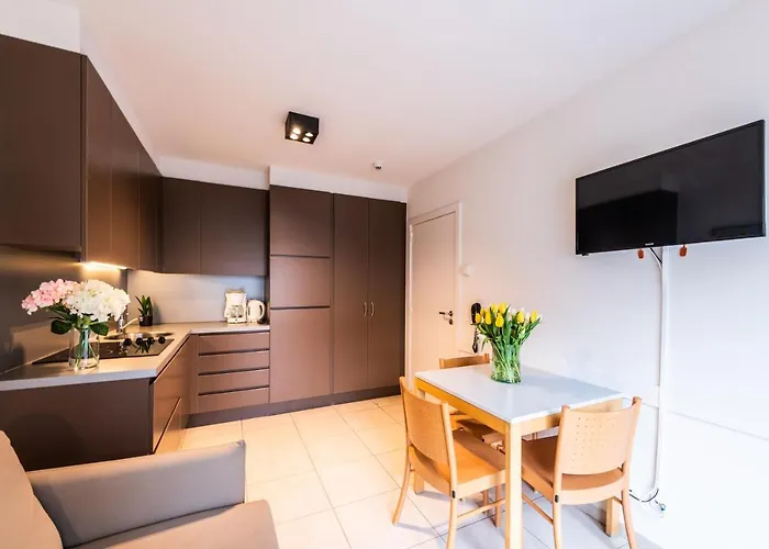 فندق Belcasa Suitehotel 3*